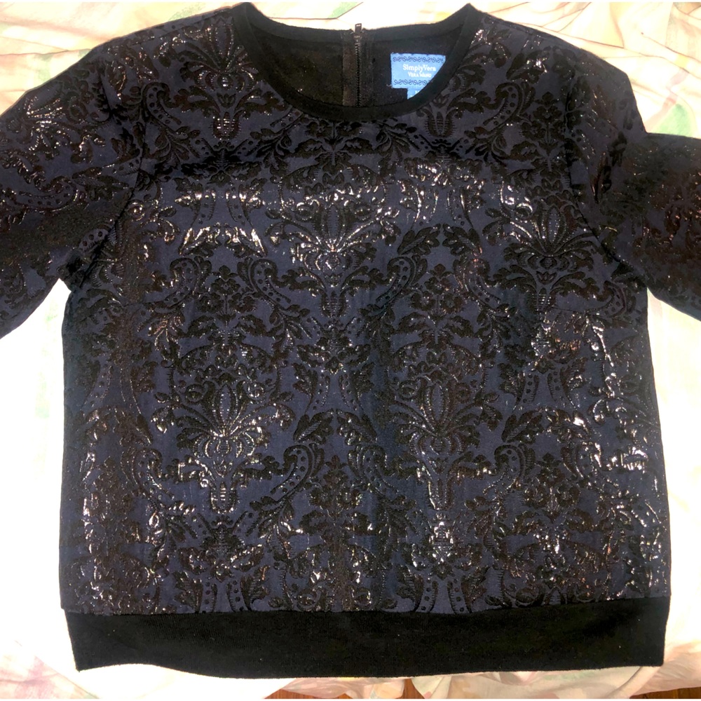 #vintage #winter #VeraWang #Blouse black and blue. Sz Med #fallfashion #luxury